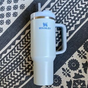 Gray Stanley, 40 oz., only used a few times